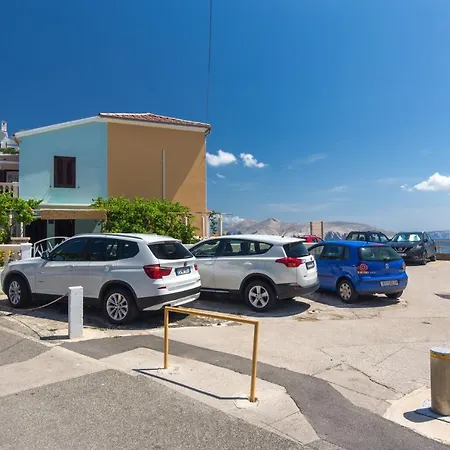 Guest House Villa Baska 3*