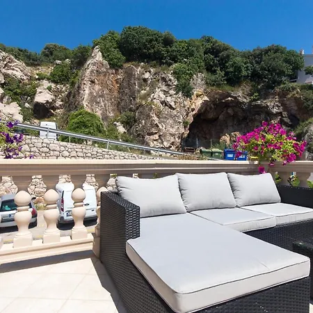 Guest House Villa Baska Guest house 3*