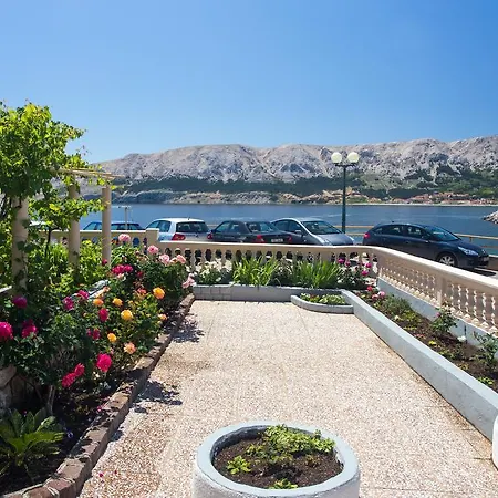 Guest House Villa Baska Πανσιόν 3*