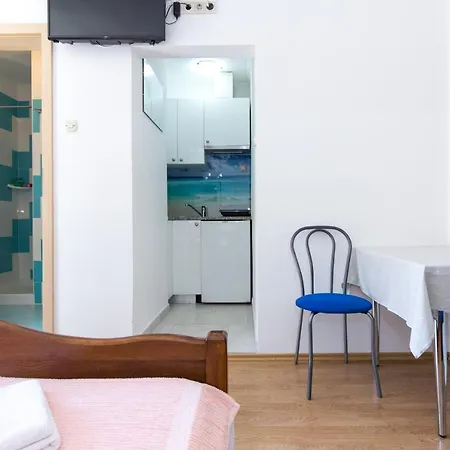 Guest House Villa Baska